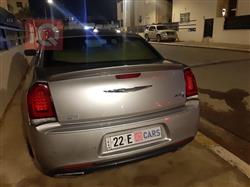 کرایسلەر 300